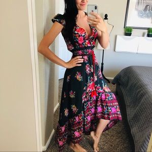 Cute floral low high vacation dress size small